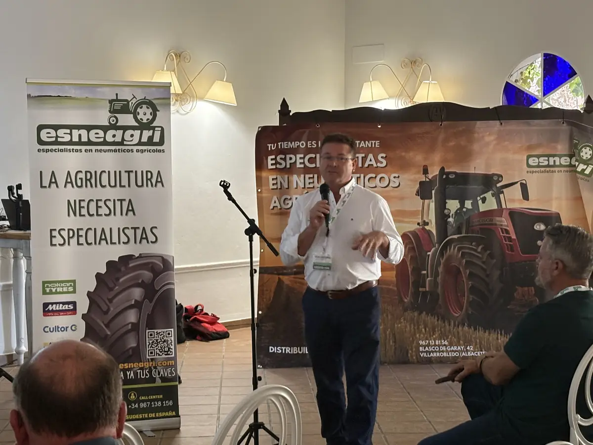 Jornada de formación de Esneagri para talleres en Sevilla